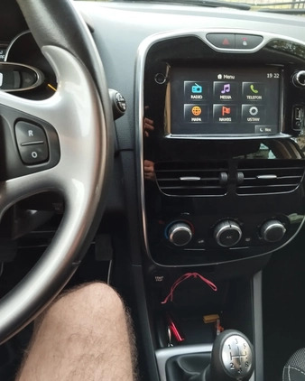 Renault Clio cena 29900 przebieg: 135000, rok produkcji 2015 z Polanów małe 137
